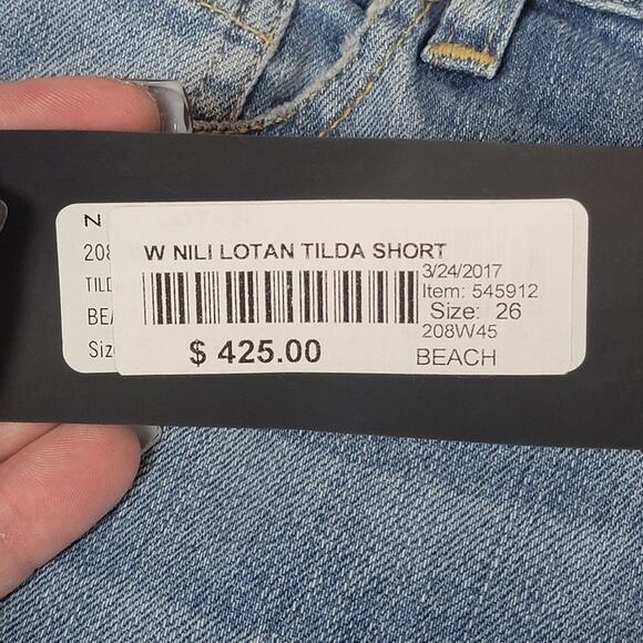 NWT Nili Lotan Tilda Distressed Long Bermuda Short in Beach, Sz 26 - Picture 5 of 10